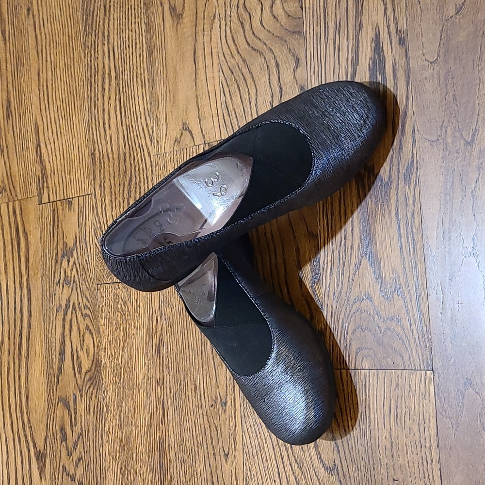 Dansko Women's Ann Flat pewter metallic eu 39/us 9.5-10